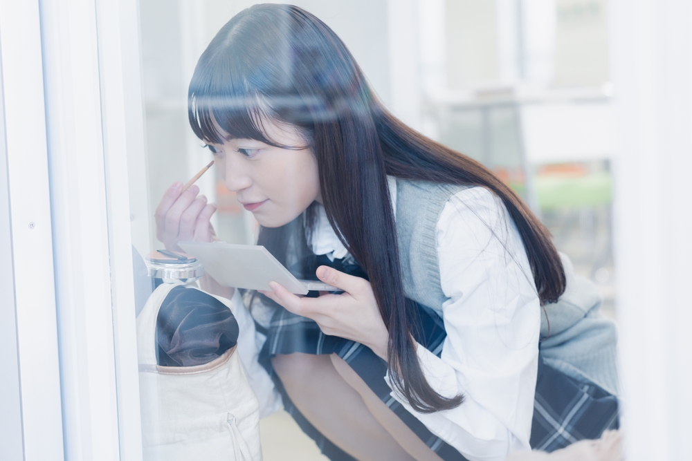 初心者でも失敗しにくい！基本のアイメイク方法をわかりやすく解説